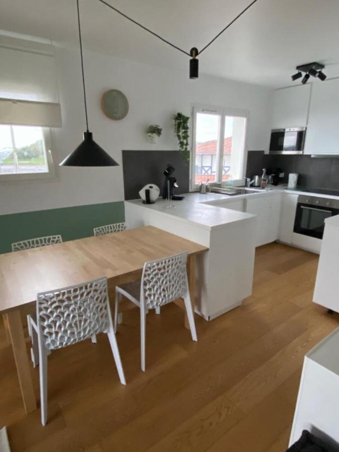 סן-ז'אן-דה-לוז Bel Appartement Vue Mer - 1Er Rang Front De Mer מראה חיצוני תמונה
